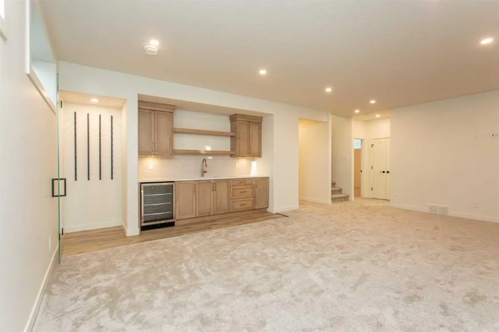 20 Emmett Crescent
