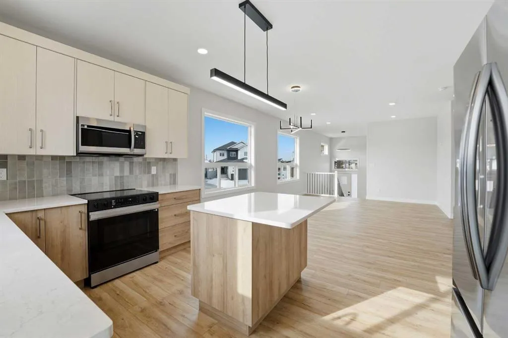 41 Emmett Crescent