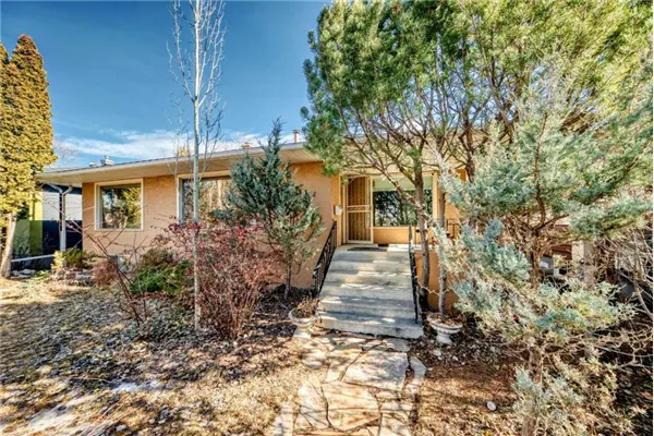 2328 Capitol Hill Crescent NW