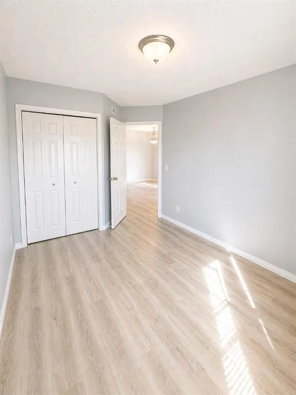 103 STRATHAVEN Drive E #323