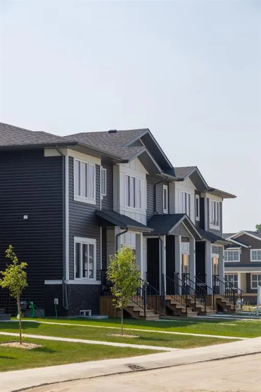 51 Gray Close