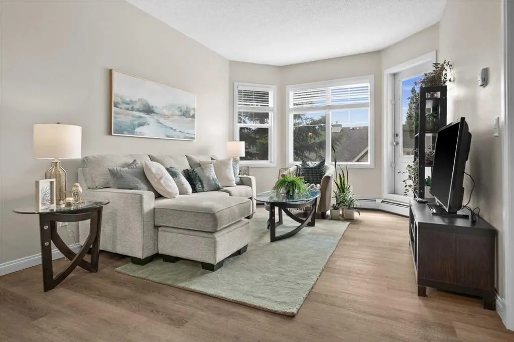 8 Prestwick Pond Terrace SE #219