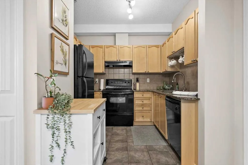 8 Prestwick Pond Terrace SE #219