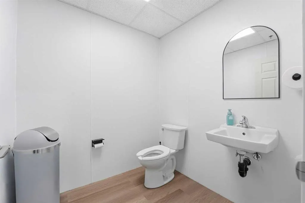 25 Southbank Crescent ##1