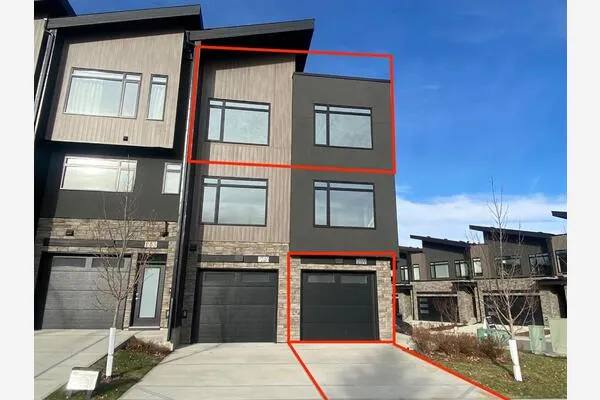 259 Royal Elm Road NW