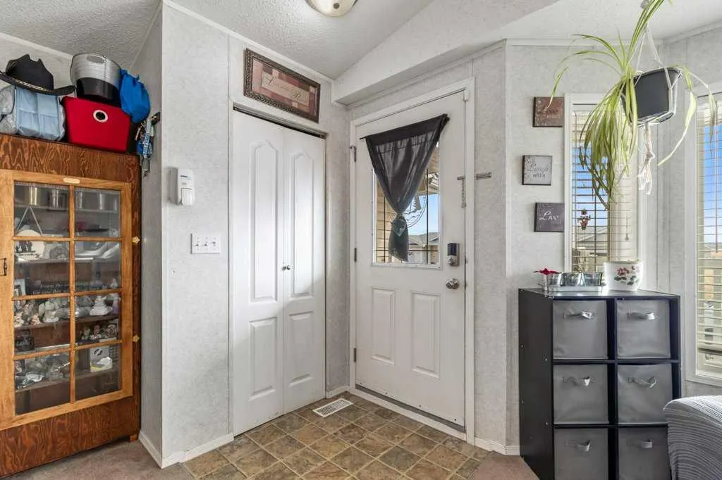 6 Baywood Place