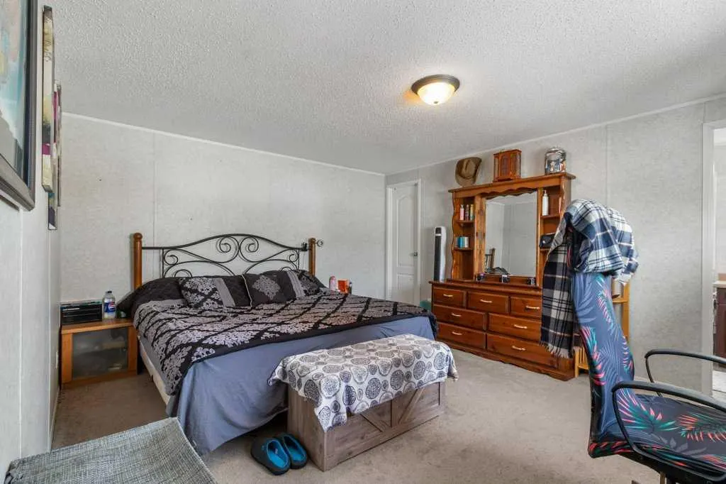 6 Baywood Place