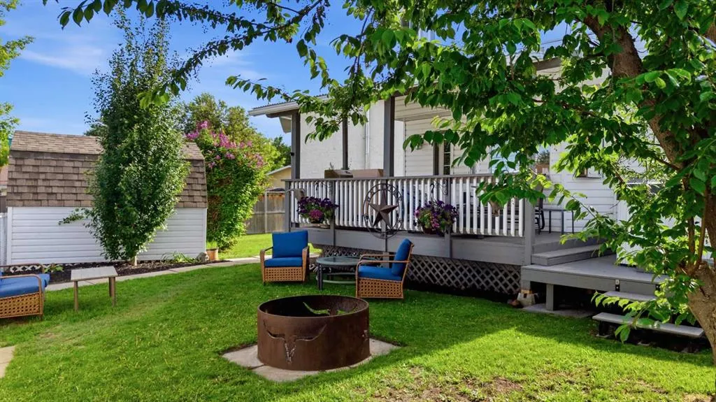6134 52 Street Close
