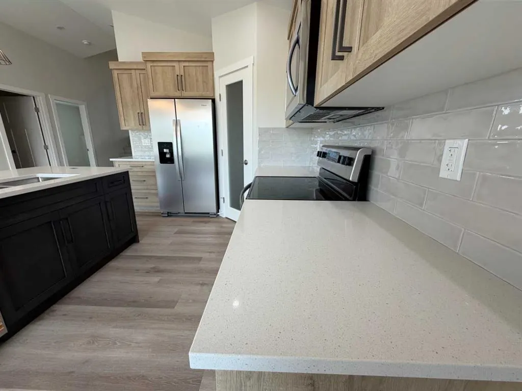 52 Emmett Crescent