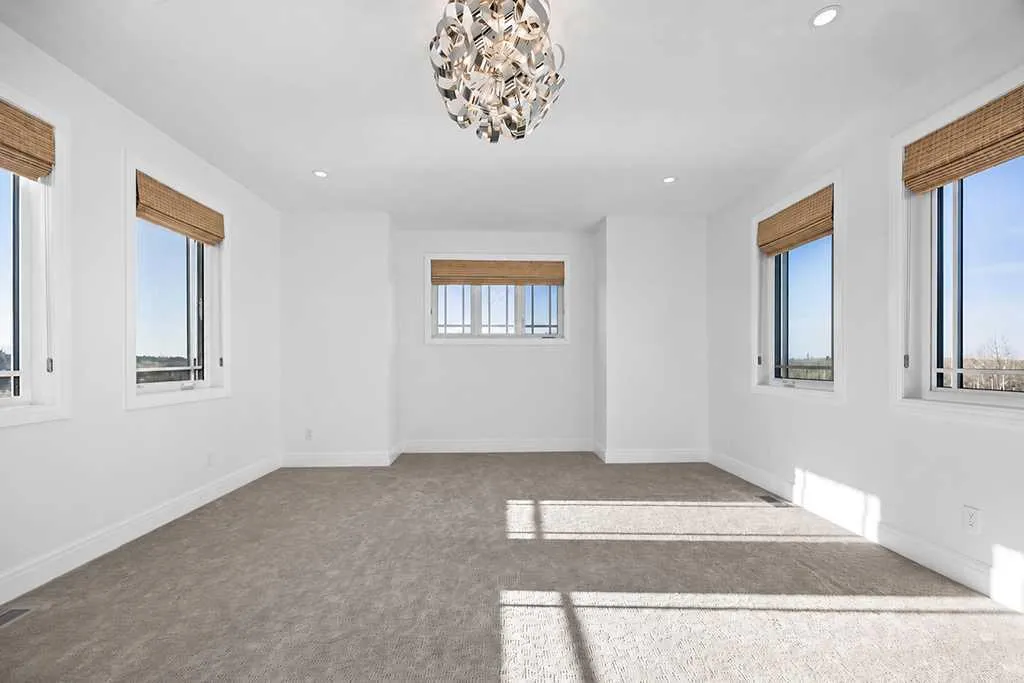 11 Mckendrick Point