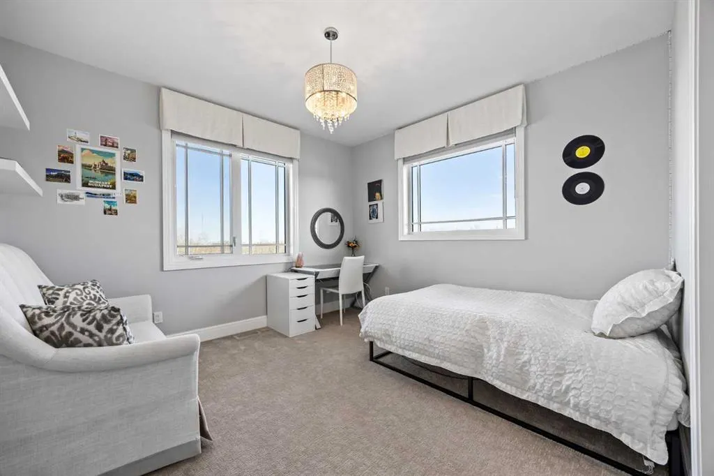 11 Mckendrick Point