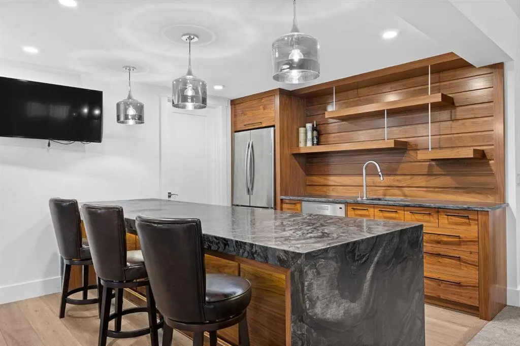 11 Mckendrick Point