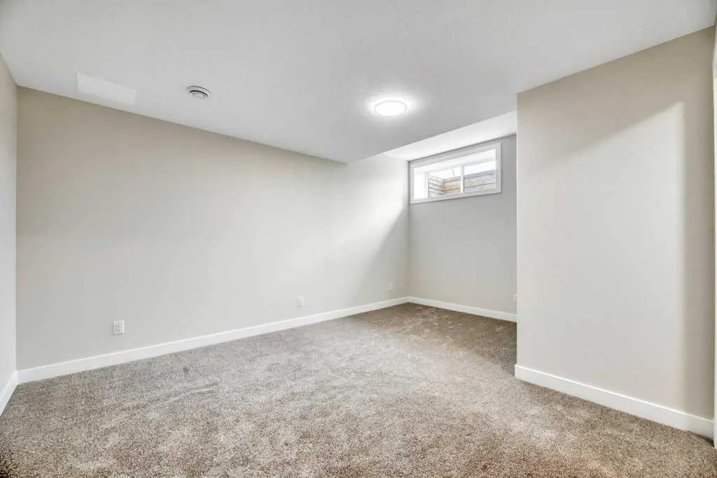 163 Lakewood Circle