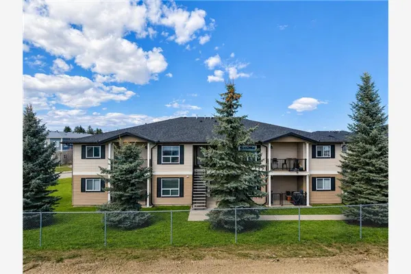8 Bayside Place
