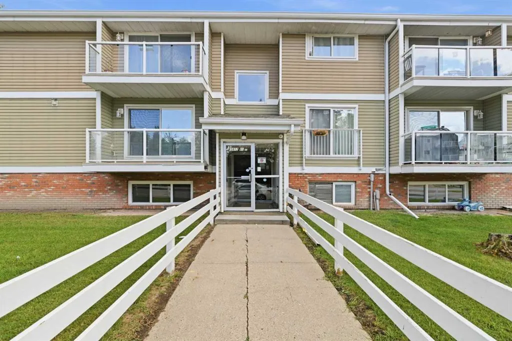 5812 61 Street #102