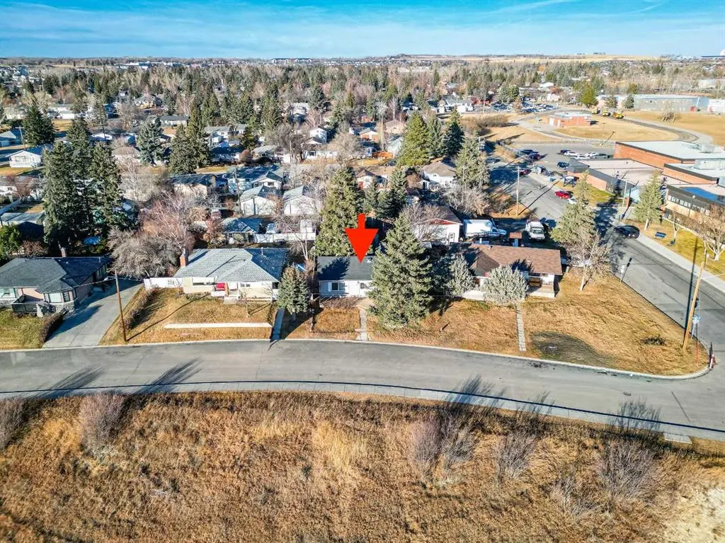 30 Crescent Road E