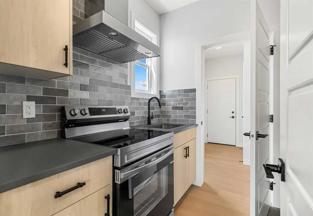 27 Chelsea Port Link