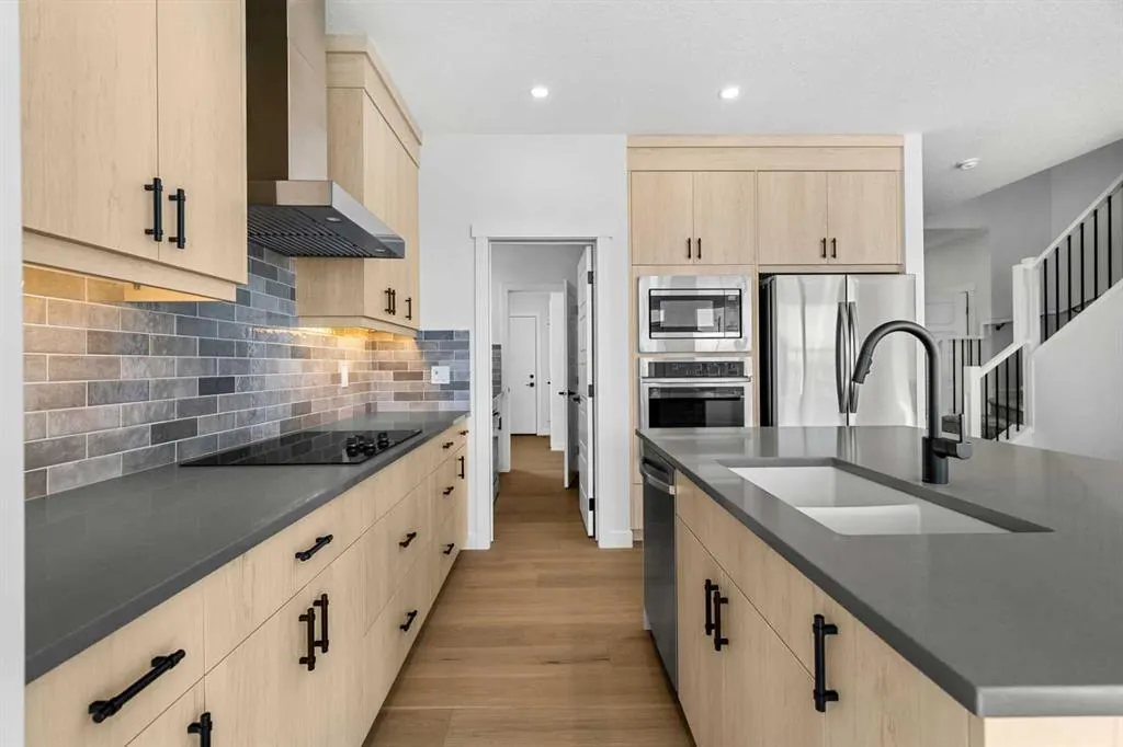 27 Chelsea Port Link