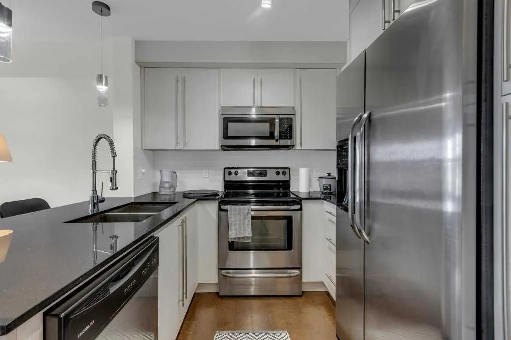 11 Mahogany Row SE #3411