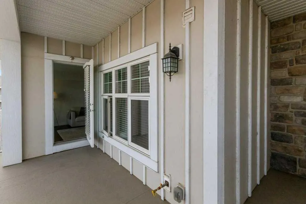 11 Mahogany Row SE #3411