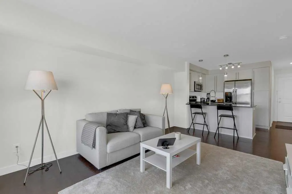 11 Mahogany Row SE #3411