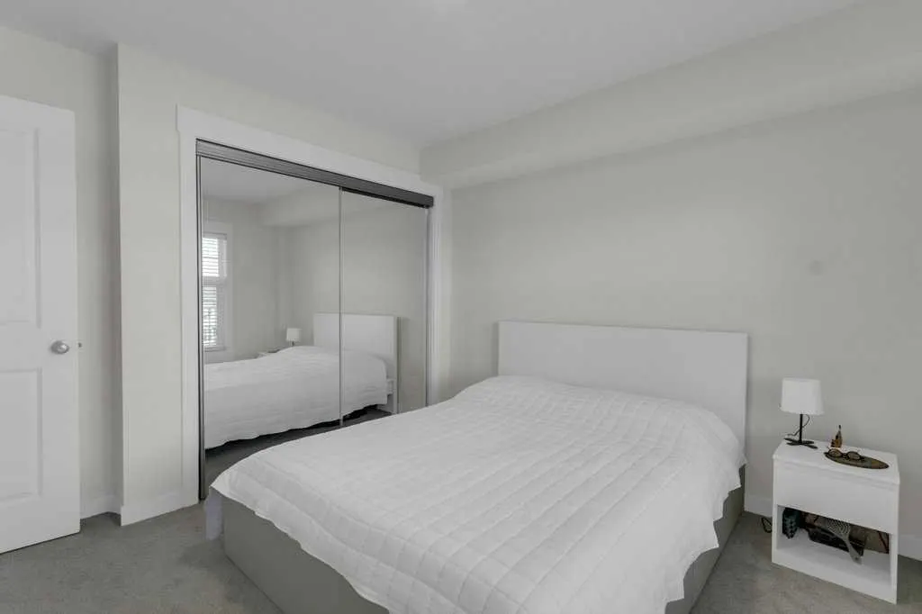 11 Mahogany Row SE #3411
