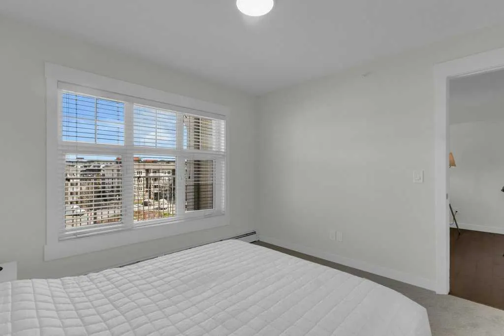 11 Mahogany Row SE #3411