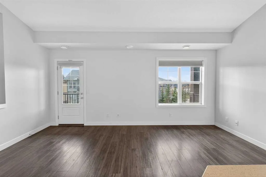 12 Evanscrest Gardens NW