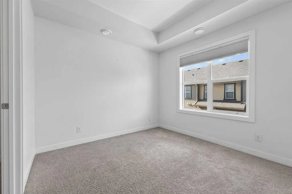 12 Evanscrest Gardens NW