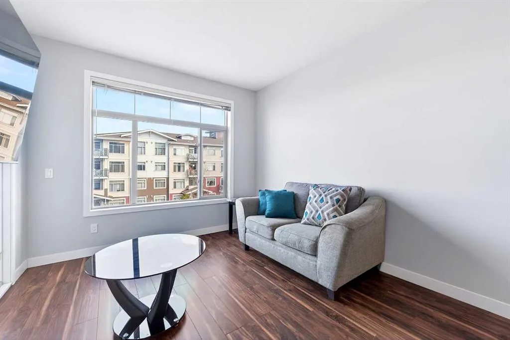 16 Auburn Bay Link SE #301