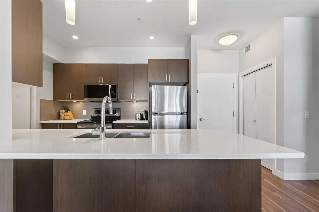 16 Auburn Bay Link SE #301
