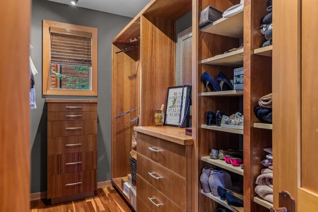 109 Silvertip Ridge