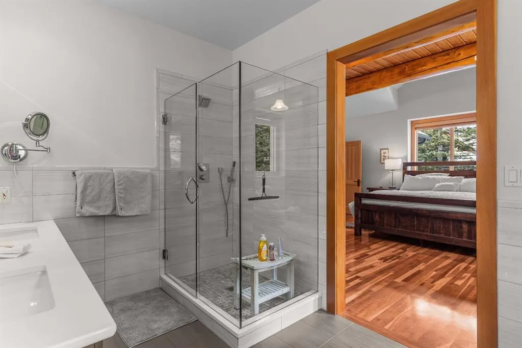 109 Silvertip Ridge