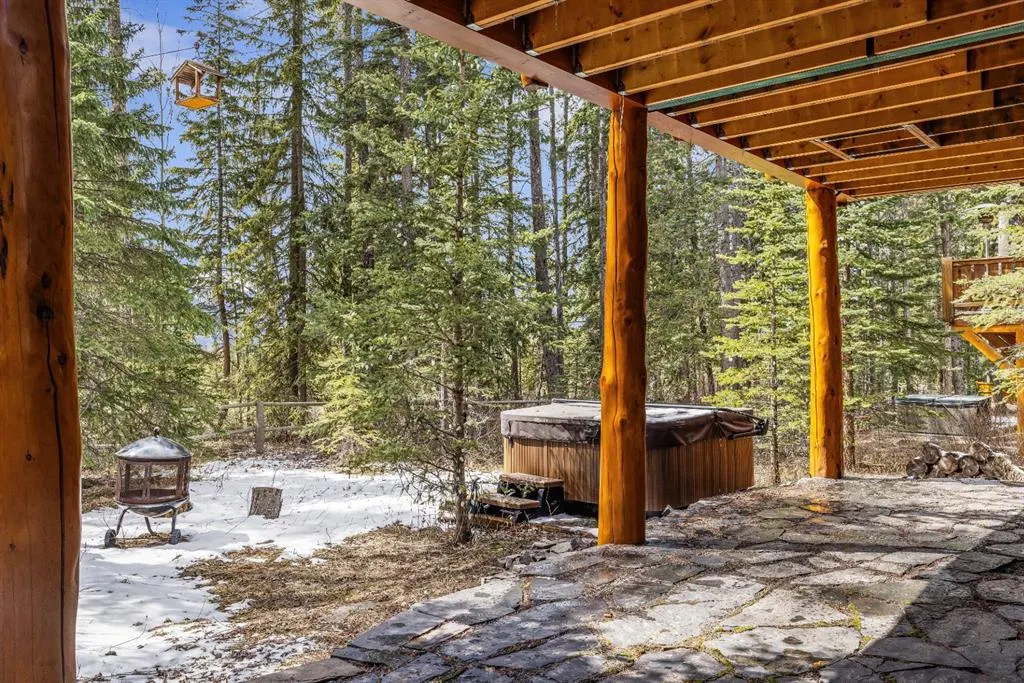 109 Silvertip Ridge