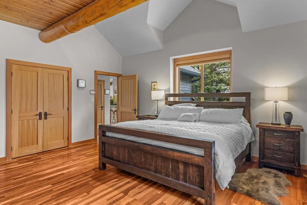 109 Silvertip Ridge