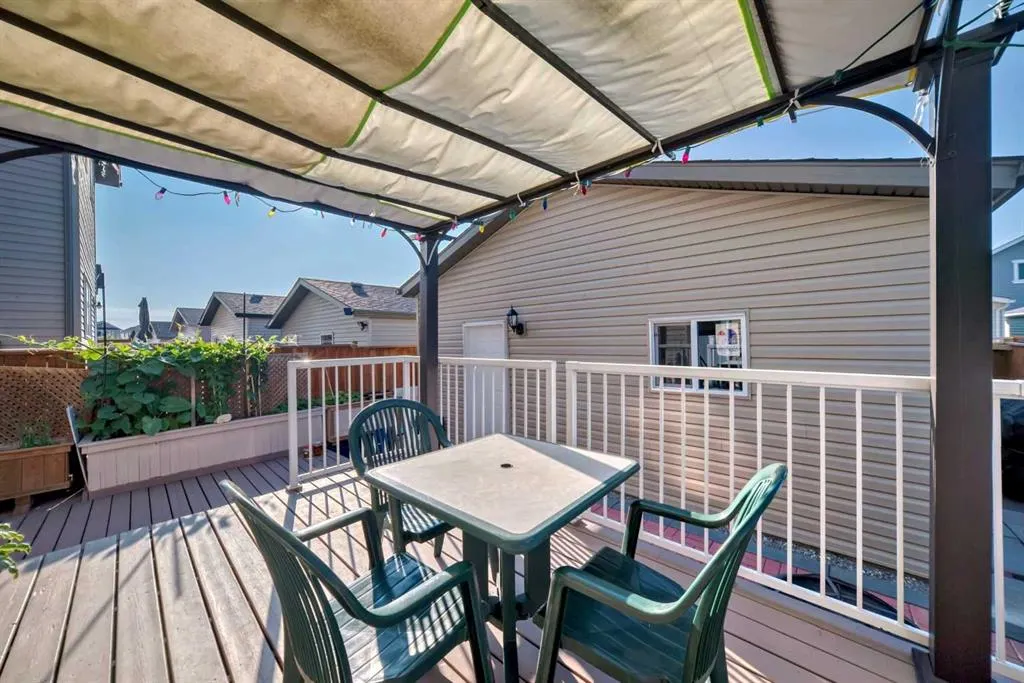 9 Copperpond Avenue SE