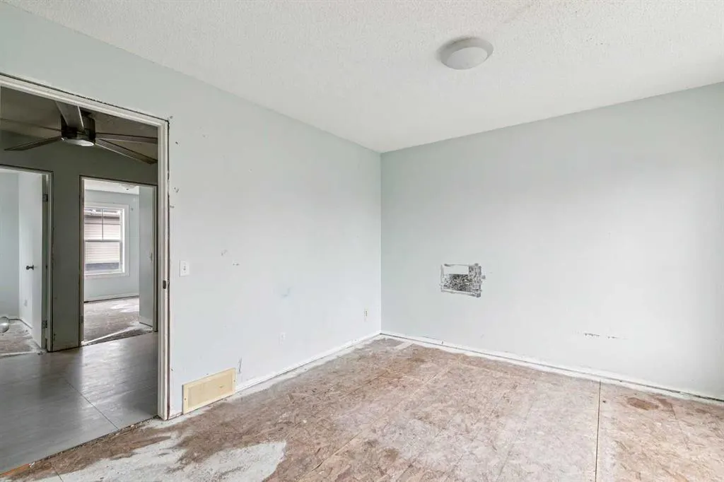 76 Elgin Gardens SE