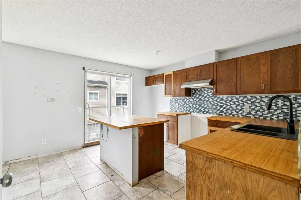 76 Elgin Gardens SE