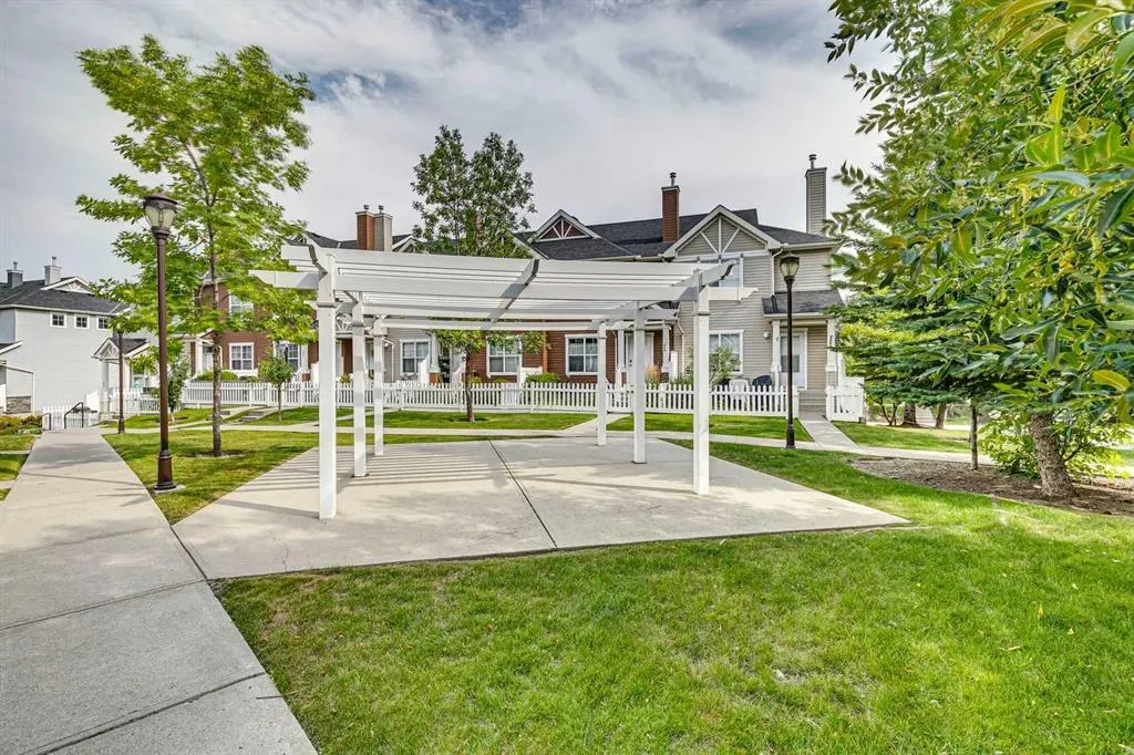 76 Elgin Gardens SE