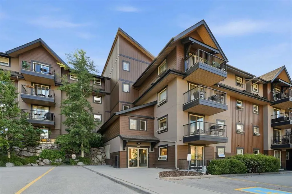 186 Kananskis Way #112