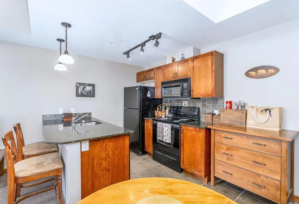 190 Kananaskis Way #401