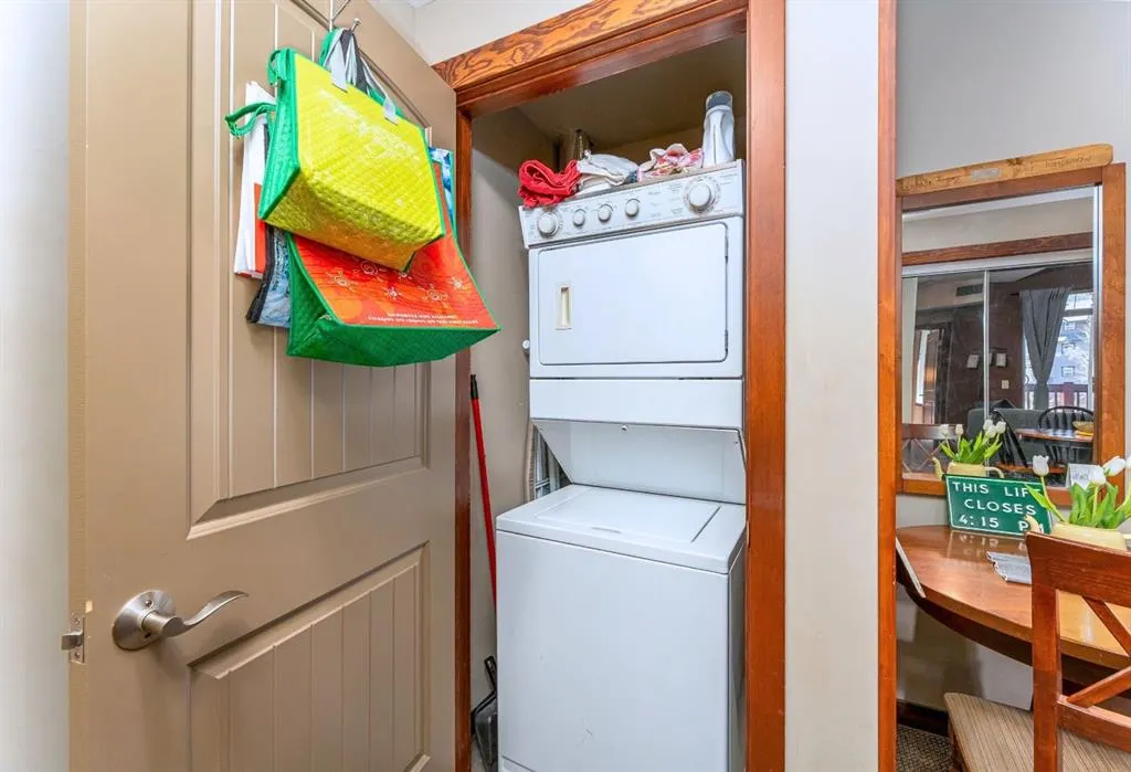 190 Kananaskis Way #401