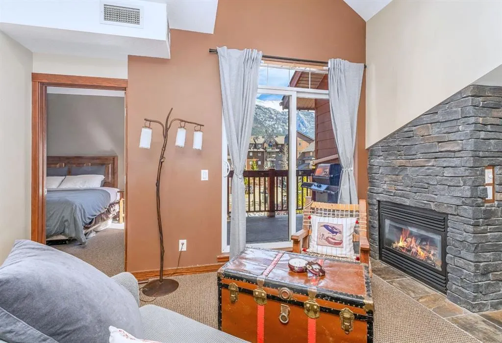 190 Kananaskis Way #401