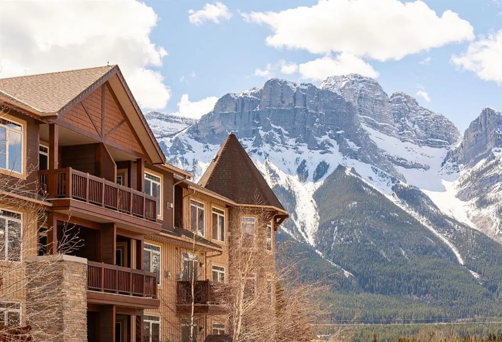 190 Kananaskis Way #401