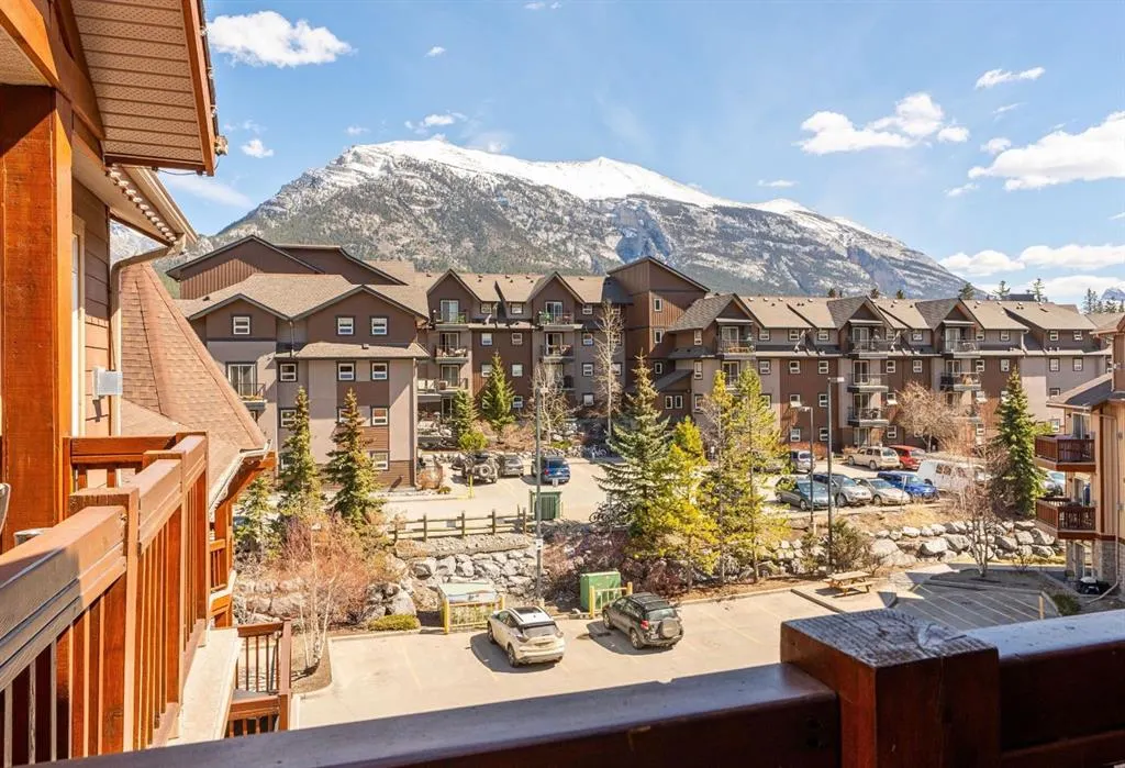 190 Kananaskis Way #401