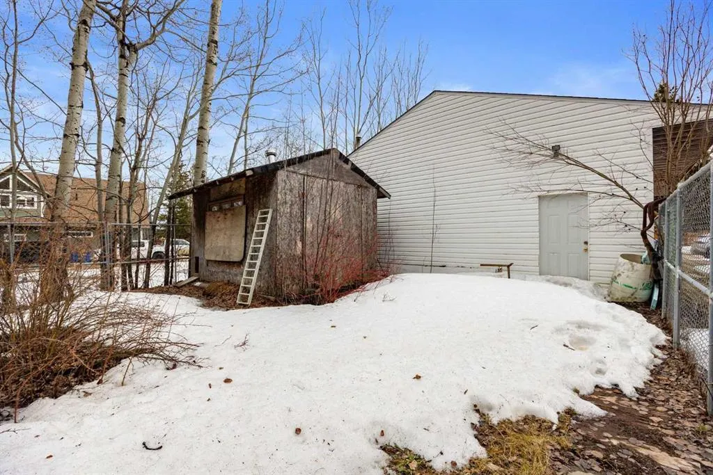 16 Gregoire Avenue