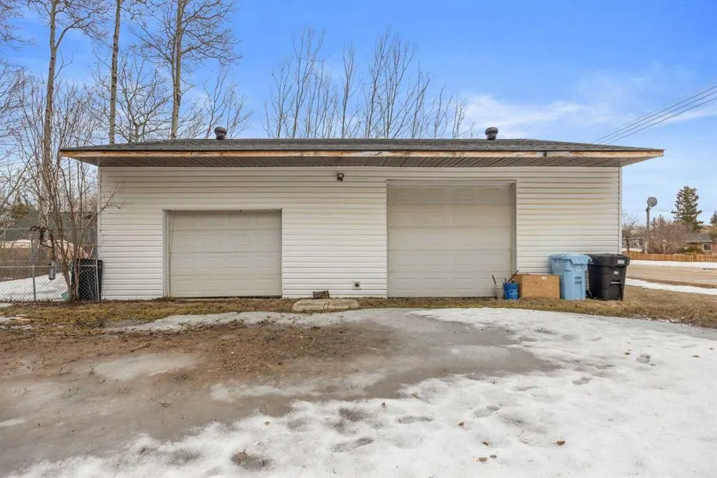 16 Gregoire Avenue