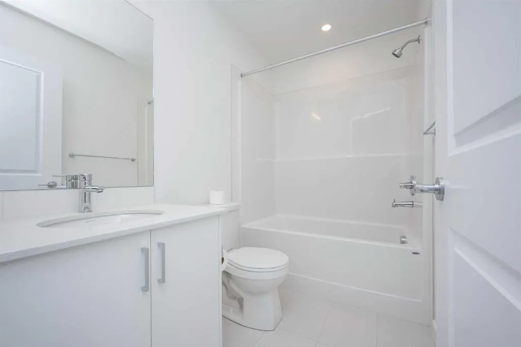 8535 19 Avenue SE #302