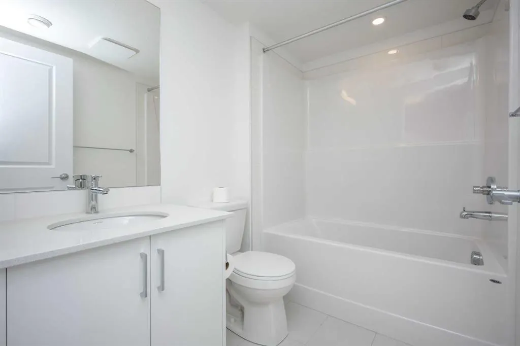 8535 19 Avenue SE #302