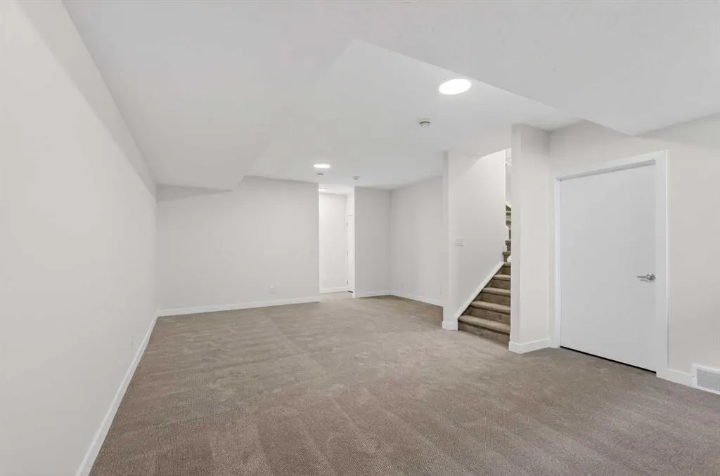 1113 Sailfin Heath